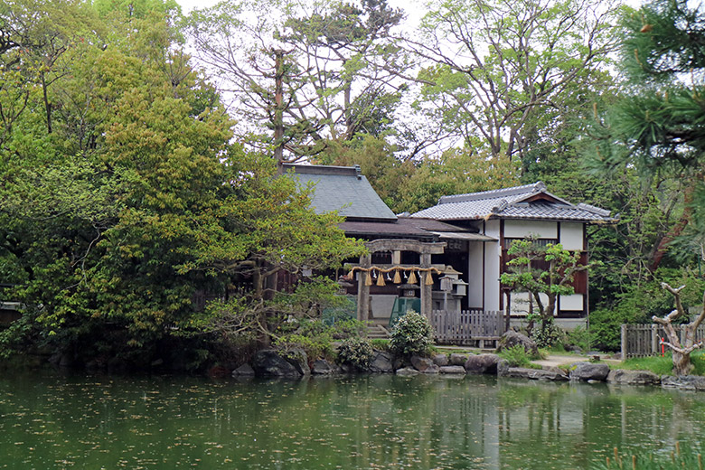 厳島神社
